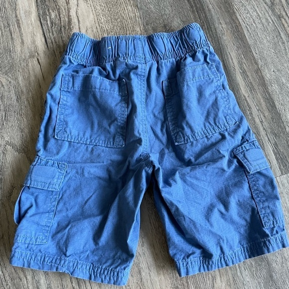 Children’s Place Blue Cargo Shorts, size 6 - Picture 2 of 3